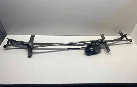 Mercedes-Benz Vito Viano W639 Front wiper linkage and motor A6398200040