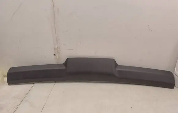 Toyota Auris E180 Tailgate trim 6479002080