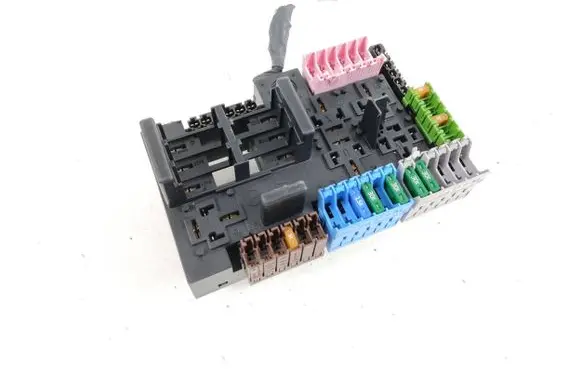 Mercedes-Benz E W213 Fuse module A2139068701