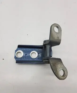 Toyota Auris E180 Rear door upper hinge