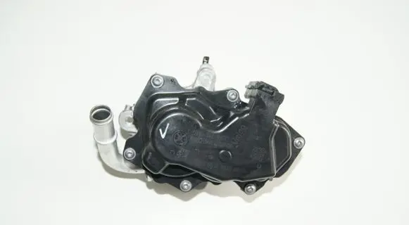 Volkswagen Arteon EGR valve 04L131501S