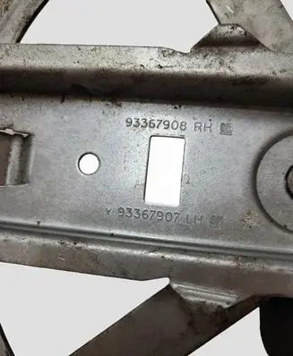 Opel Meriva A Front door manual window regulator 93367908 93367907 116848