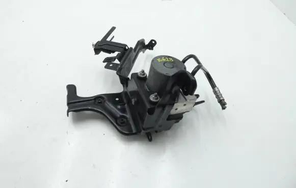 Audi A4 S4 B7 8E 8H ABS Pump 8E0910517H