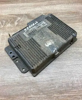 Renault Megane II Engine control unit/module ECU HOM7700868304 S113717113D