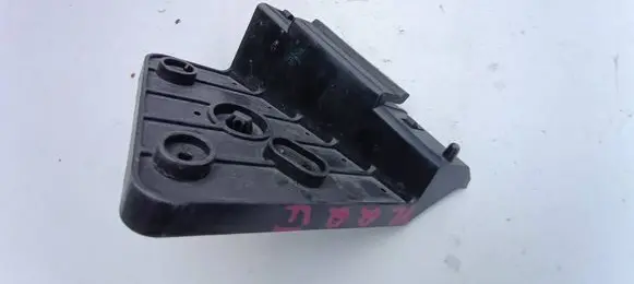 Nissan Qashqai Headlight washer nozzle holder 