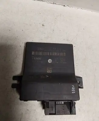 Audi A6 S6 C6 4F Gateway control module 4F0907468D 4F0910468A