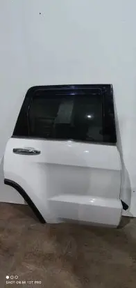 Jeep Grand Cherokee Rear door