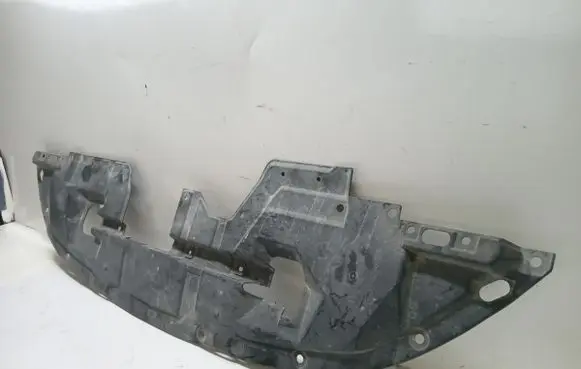 Mitsubishi Outlander Engine splash shield/under tray 5379A032