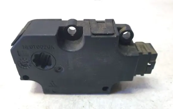 Audi A8 S8 D4 4H Air flap motor/actuator CZ1139300856ND8