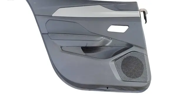 Peugeot 408 P54 Coupe rear side trim panel 98450198ZD 2881055HAK 00321437
