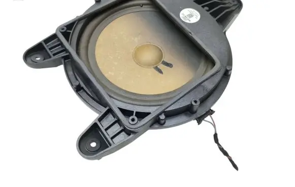 Audi A4 S4 B9 Subwoofer speaker 8W5035412 UA721116 90026000102