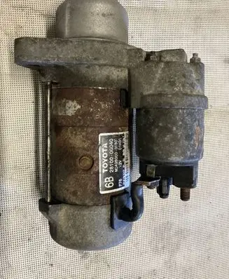 Toyota Avensis T250 Starter motor 281000G040
