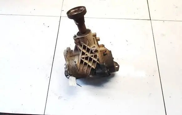 Gearbox transfer box case