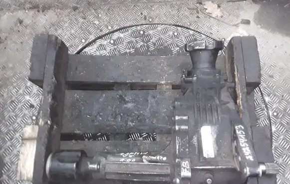 Gearbox transfer box case