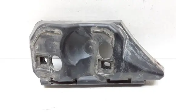 Volvo V50 Front bumper mounting bracket 30655874