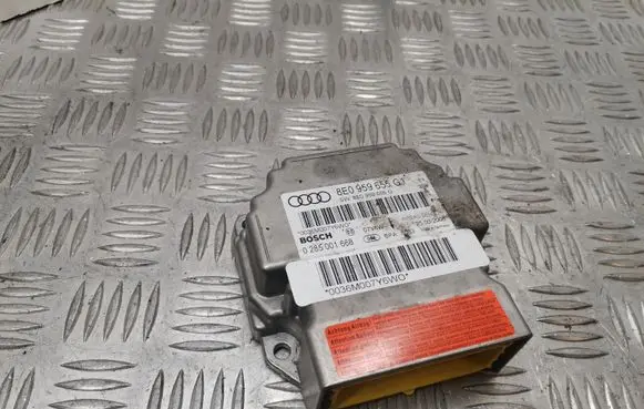 Audi A4 S4 B7 8E 8H Airbag control unit/module 8E0959655G