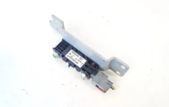 Chrysler Grand Voyager IV Airbag deployment crash/impact sensor 1960202396 04727261ad
