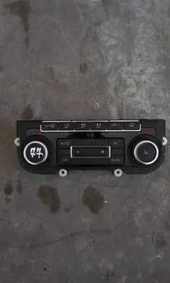 Volkswagen Golf VI Climate control unit 5K0907044BT 5HB00974641
