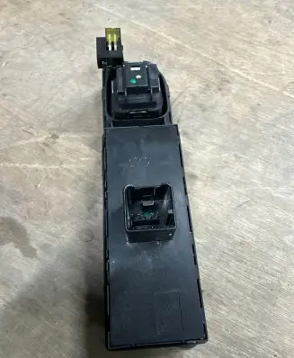 Volkswagen PASSAT B7 Electric window control switch 5K0959565