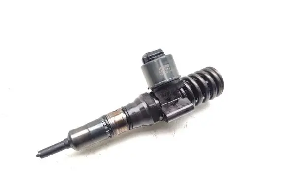 Fuel injector