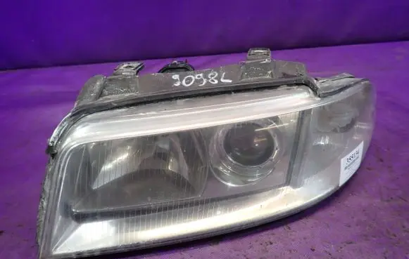 Audi A4 S4 B5 8D Headlight/headlamp 8D0941003AK