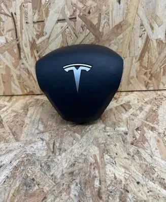 Tesla Model 3 Steering wheel airbag 1508347