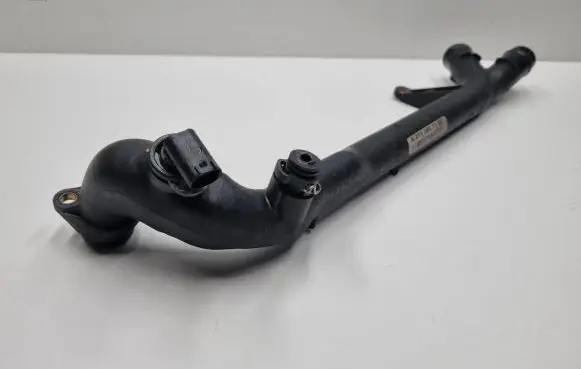 Mercedes-Benz C W203 Engine coolant pipe/hose A2712001152 2712001152 A2712001552