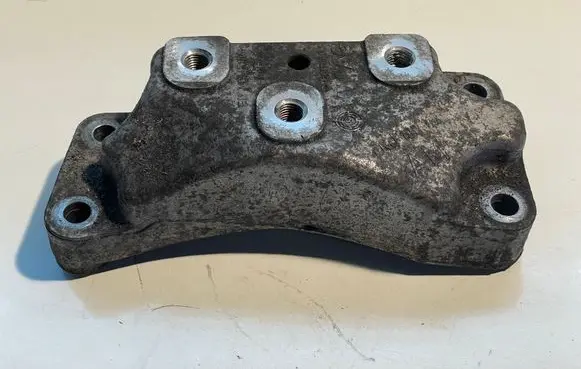 Audi A3 S3 8P Gearbox mounting bracket ENAC47100 AC47100