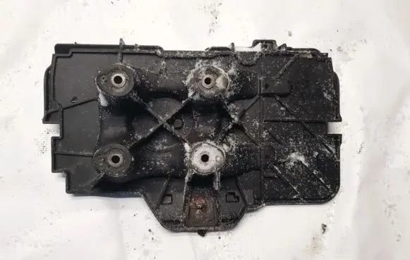 Volkswagen Golf IV Battery box tray 1j0015333