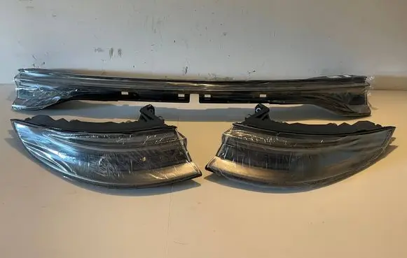 Porsche Panamera (976) Rear/tail lights set 971044940