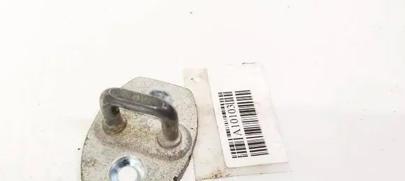 Toyota Avensis T250 Front door lock loop/hook striker 