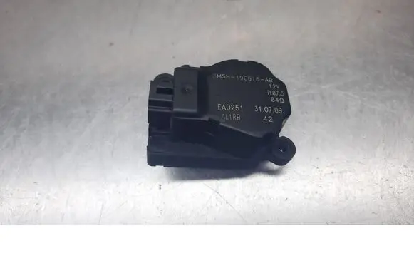Coolant heater control valve