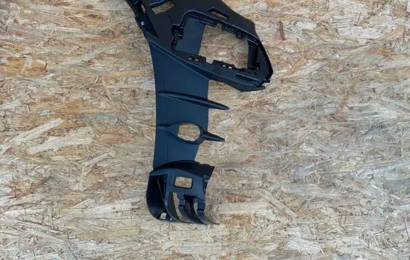 Mercedes-Benz GLE W167 Front bumper mounting bracket A1678850210