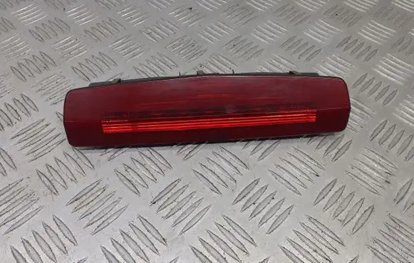 Opel Zafira B Third/center stoplight 13211587