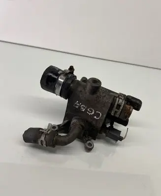 Thermostat/thermostat housing