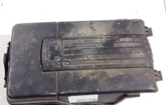 Volkswagen Golf V Battery box tray cover/lid 1k0915443a