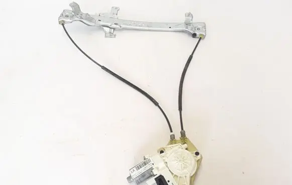 Renault Latitude (L70) Rear window lifting mechanism without motor 82720009R