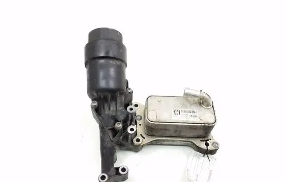 Mercedes-Benz Vito Viano W447 Oil filter mounting bracket