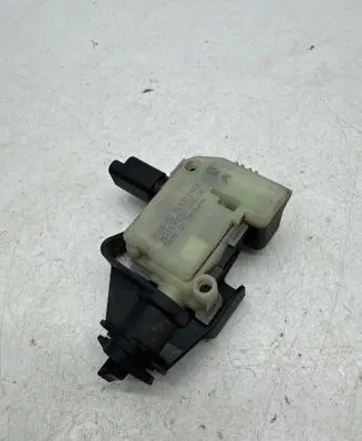Citroen DS4 Fuel tank cap lock motor 9651690280
