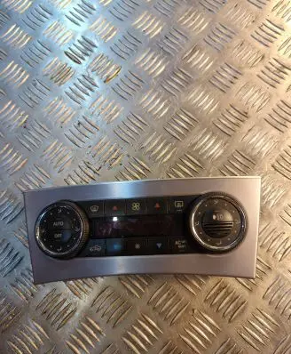 Mercedes-Benz C W203 Climate control unit A2038303285 9140010523