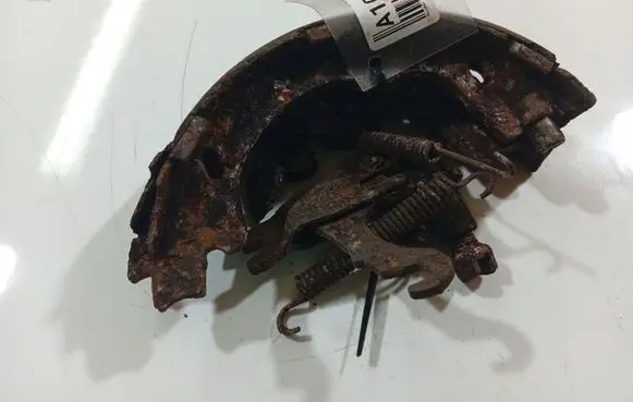 Hyundai i30 Handbrake/parking brake pads 
