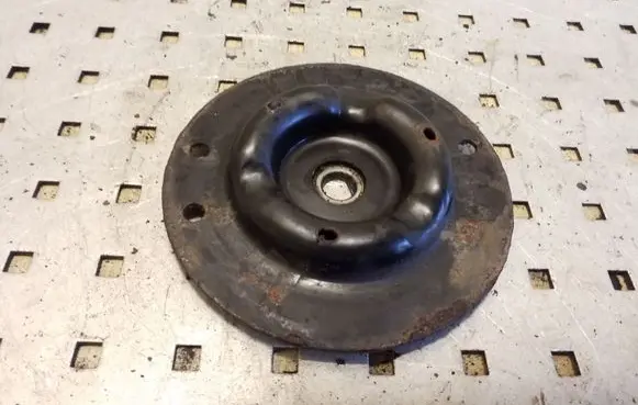 Toyota Auris E180 Coil spring mount 