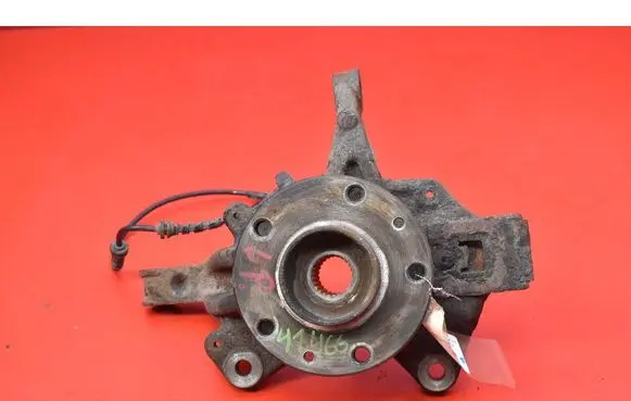 Renault Megane III Front wheel hub spindle knuckle