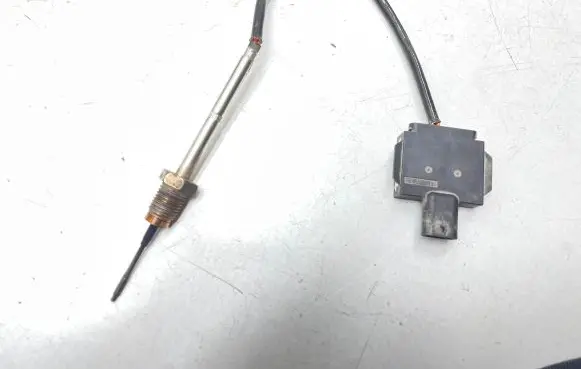Mercedes-Benz A W177 Exhaust gas temperature sensor A0009057609 00757 018276