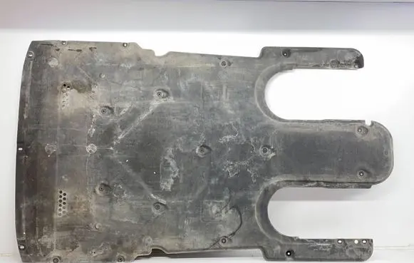 Porsche Panamera (971) Engine splash shield/under tray 971825311F