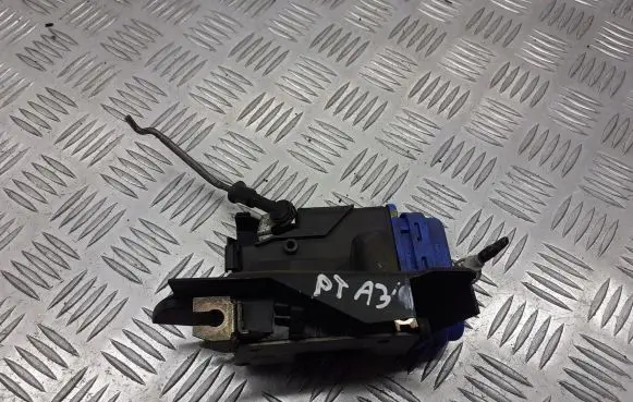 Audi A3 S3 8L Rear door lock 8D0839016A