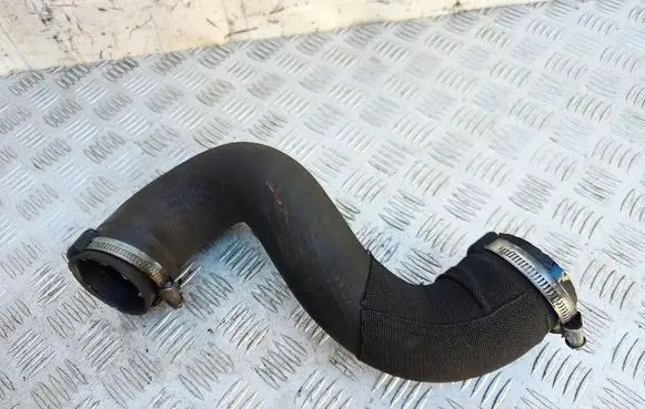 Intercooler hose/pipe