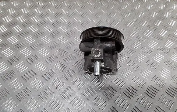 Renault Trafic II (X83) Power steering pump 8200357347