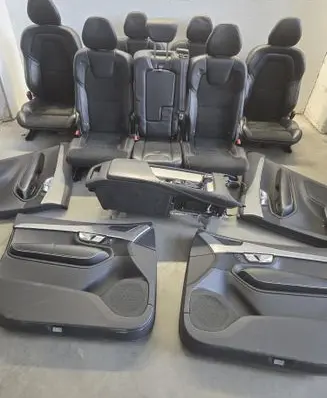 Seat set