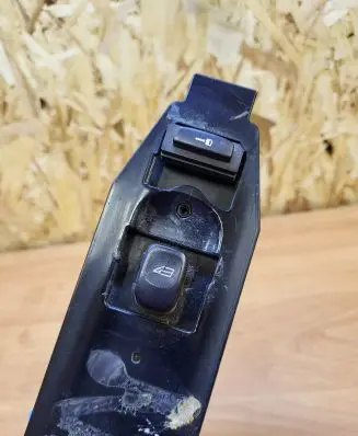 Volvo XC90 Electric window control switch 30658695